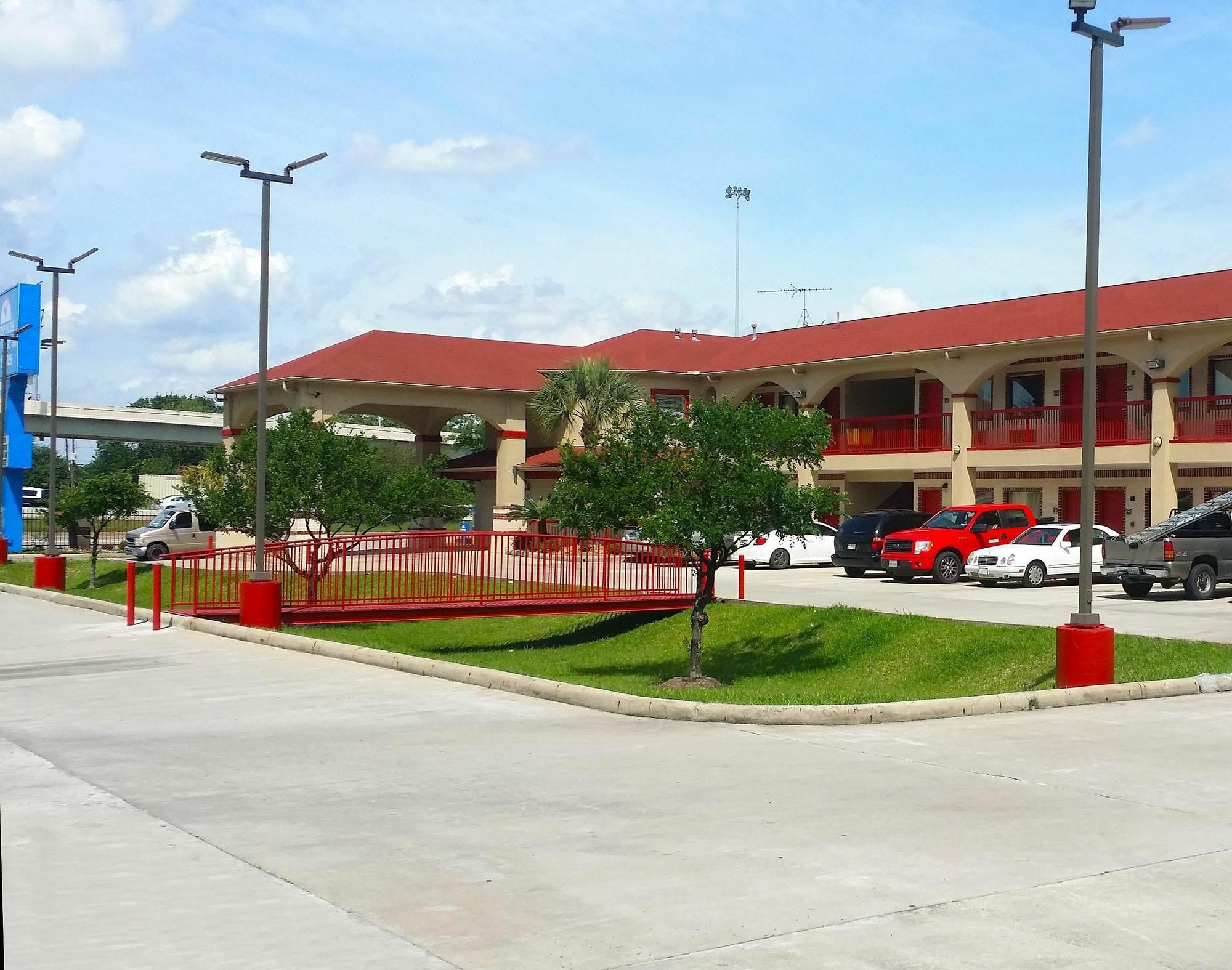 Americas Best Value Inn & Suites Northeast Houston Exteriér fotografie